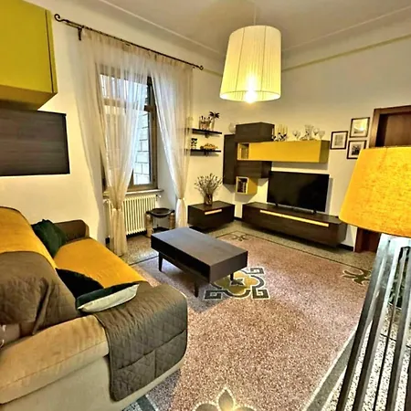 Luxury House 50m From The Sea, Near The Center 아파트