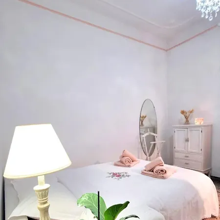 Luxury Penthouse 50m From The Sea, Near The Center * 사보나