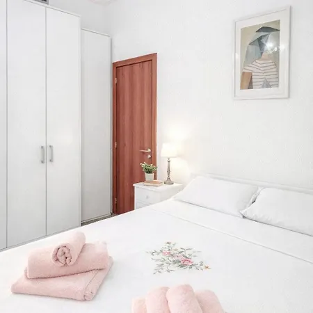 Apartment Luxury House 50m From The Sea, Near The Center Savona