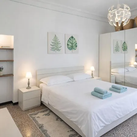 Apartment Luxury House 50m From The Sea, Near The Center