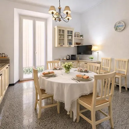Lejlighed Luxury House 50m From The Sea, Near The Center