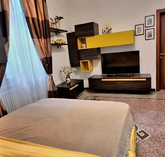 Luxury House 50m From The Sea, Near The Center 아파트