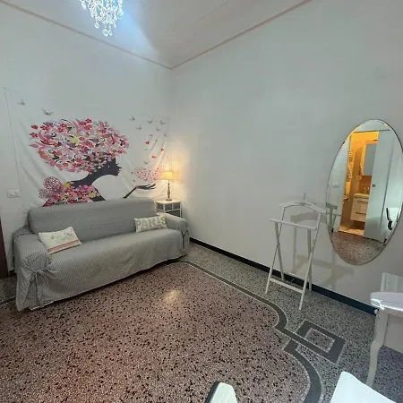 Luxury House 50m From The Sea, Near The Center Lägenhet