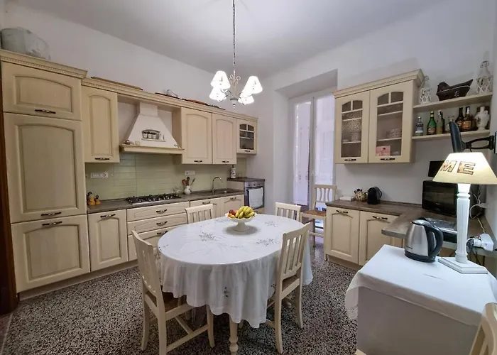 Luxury House 50m From The Sea, Near The Center