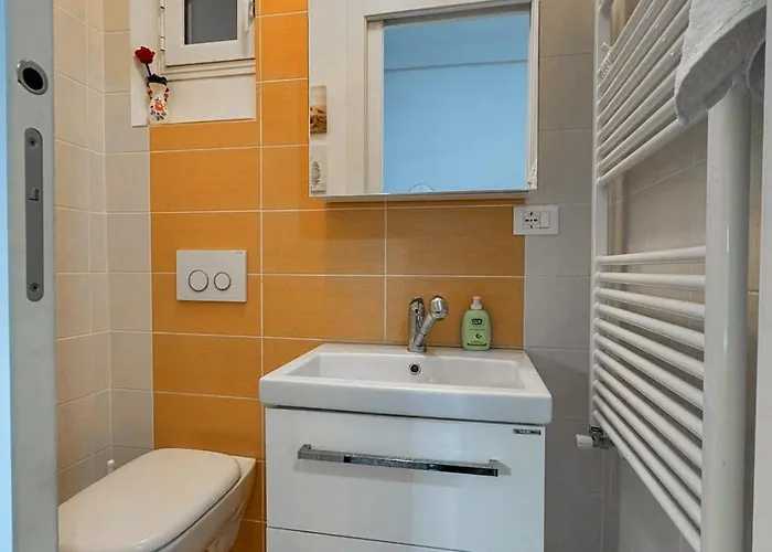 Luxury House 50m From The Sea, Near The Center شقة